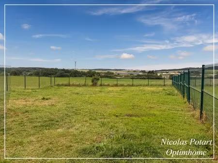 terrain plat et clôturé de 544 m² dans un quartier résidentiel