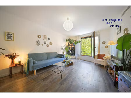 t2 lumineux place tabareau croix-rousse