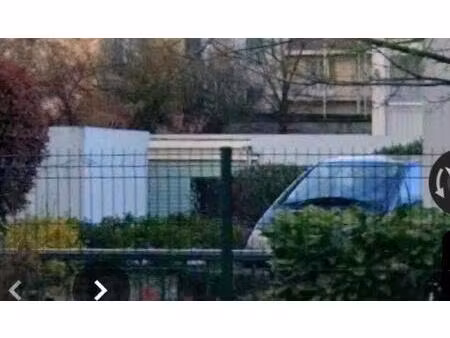 garage dans résidence sécurisée près de lyon