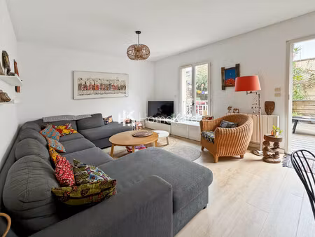 charmante maison avec jardin et garage