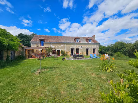 à vendre charmante longère de caractère sur plus de 2 hectares secteur fougere