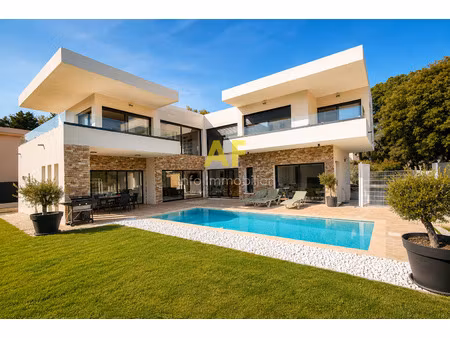 saint-raphaël - boulouris maison d'architecte de 217m2 avec