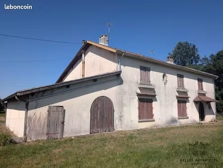 propriété 12 pièces 303 m²