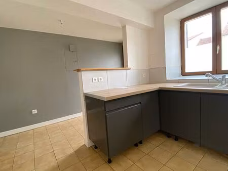 ** authentique maison en pierre meulière - 110 m² hab. avec terrain constructible - double