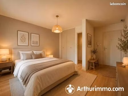 studio 1 pièce 29 m²