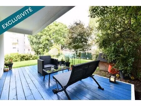 grand appartement de deux pièces avec un grand jardin privé de 200m2 !