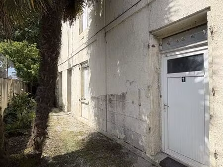 saintes centre  immeuble de rapport
