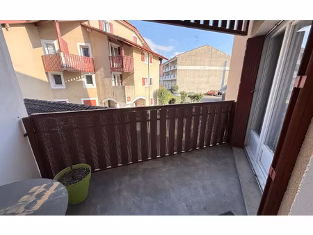 location appartement  m² t-2 à mont-de-marsan  550 €