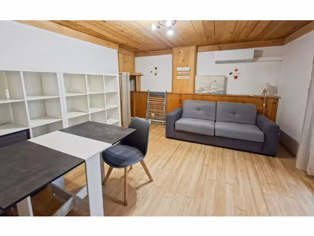 location appartement  m² t-1 à sisteron  350 €