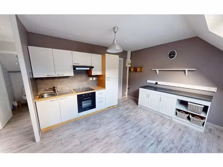 location appartement  m² t-2 à valognes  550 €