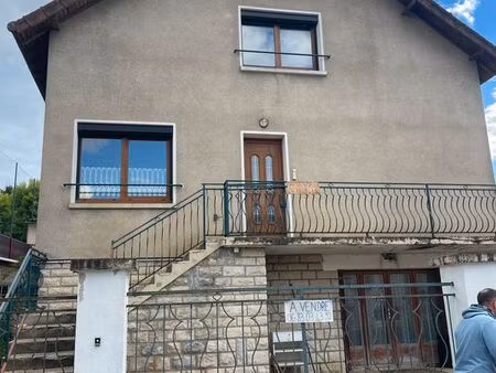 maison de village spacieuse avec jardin  hangar et dépendances – paroy-en-othe