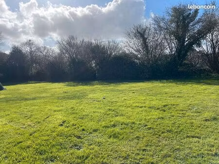 terrain 500 m² gouesnach