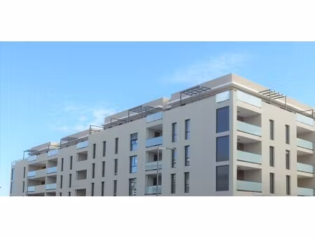 t2 avec terrasse et parking à aix-en-provence
