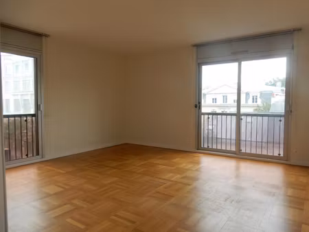 proche invalide - rue masseran - 3 pièces 83 m² 2 chambres