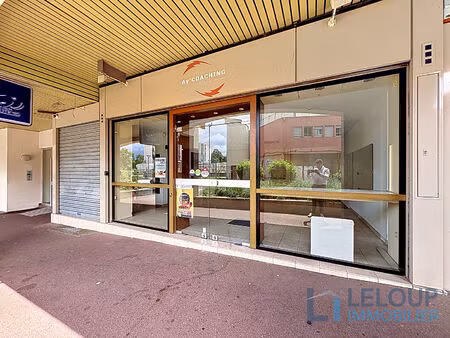 local commercial - grand quevilly - les arcades