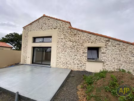 longere 3 ch remouille