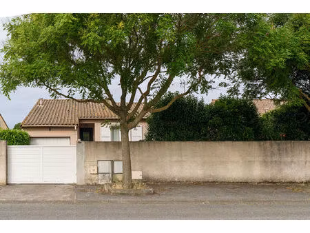 carcassonne - la prade a louer villa t4 101m² (89m² hab.) avec terrasse  jardin  garage   