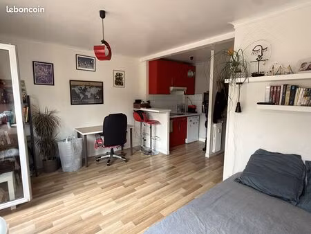 studio 1 pièce 19 m²