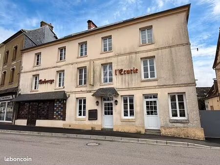 immeuble 14 pièces 956 m²