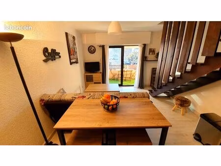 t3 duplex en bail mobilité meublé de 48m2 + 2 terrasses aux sablettes