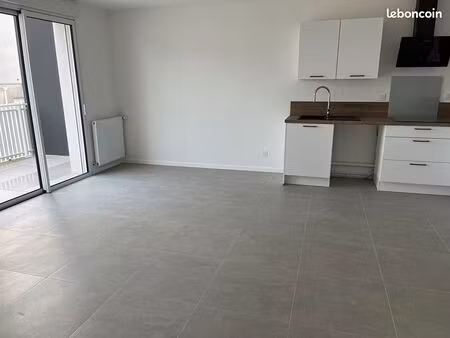 appartement 3 pièces 65 m²