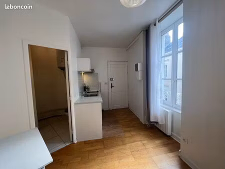 appartement t1 entièrement meublé plein centre-ville laval