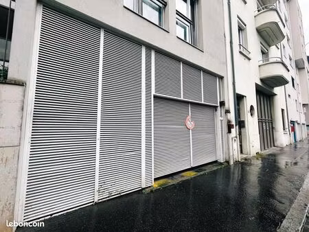 garage/box lyon