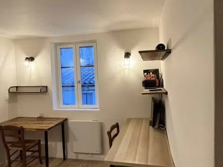 studio étudiant 20m2 tout équipé- 550 cc- avignon centre intra-muros