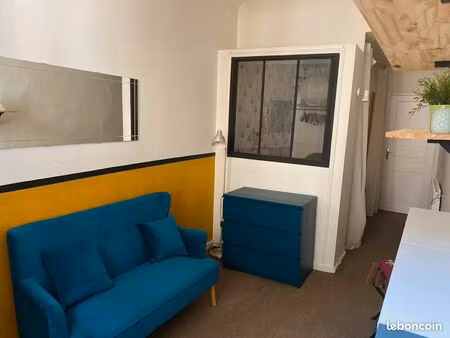 studio à louer 28m2 en plein centre d’aix-en-provence  entièrement meublé et équipé  rénov