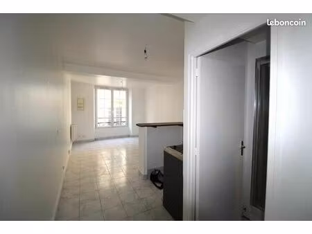 studio 1 pièce 23 m²