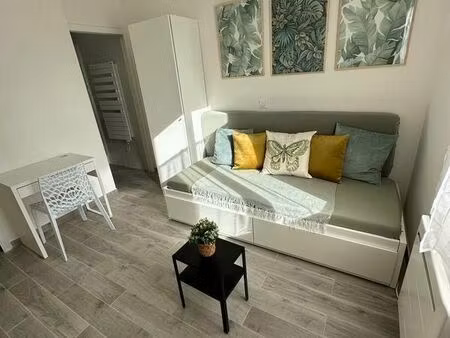 studio 1 pièce 18 m²