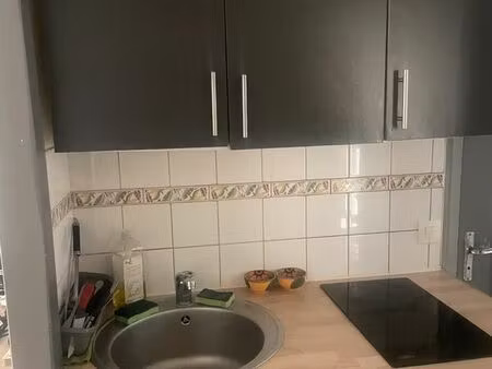 à louer studio meublé