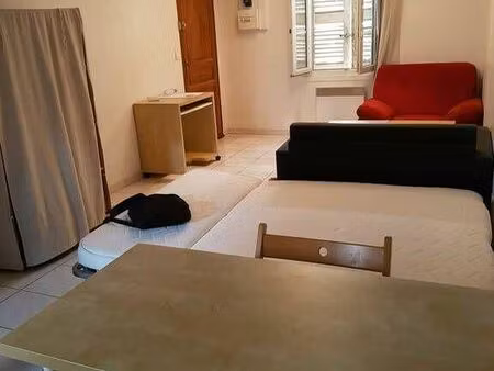 studio 1 pièce 25 m²