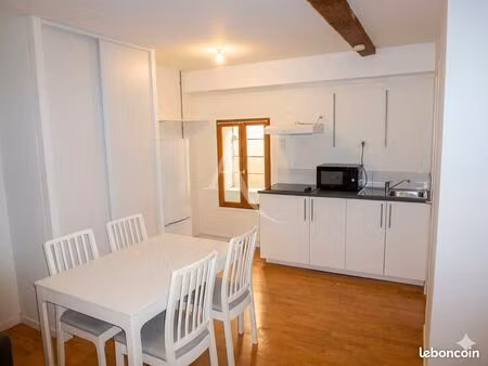 studio 1 pièce 30 m²