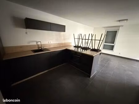 appartement t3 venissy