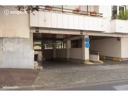 parking issy les moulineaux