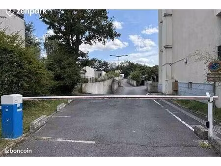 parking ville d avray