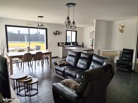 location maison  4 chambres 107 m²