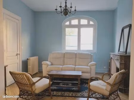 chambre 1 pièce 138 m²