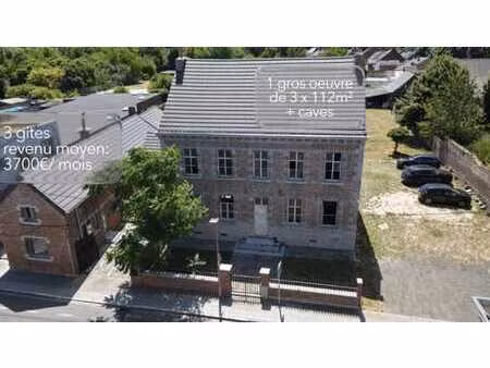 maison de caractère + 3 gîtes (r locatifs 3.700€/mois)