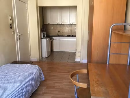studio à louer à avenue georges henri 405 etterbeek (vbe31015)