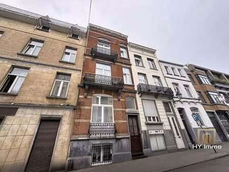 saint-gilles - maison unifamiliale de +/- 210m² amenagee en