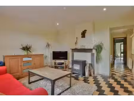 feluy - charmante maison au calme avec jardin sud-ouest