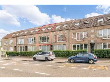 duplexappartement van met 3 slaapkamers  parkeerplaats en...