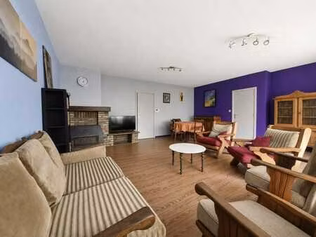 appartement spacieux à rénover avec garage au cœur de heist
