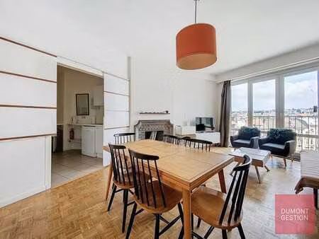 appartement meublé de 2 chambres idéalement situé pl. emile…