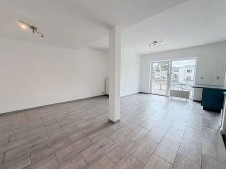 appartement à louer à fontaine-l'evêque € 720 (lowsz) - trassud immobilier | zimmo