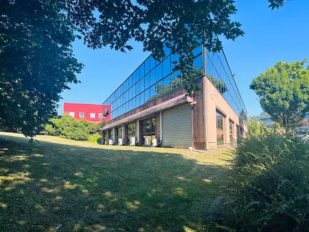 location locaux professionnels 7 pièces 210 m² à champs-sur-marne (77420)  2 900 €