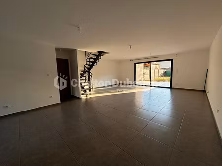 location maison 4 pièces 104.28 m² à roanne (42300)  990 €
