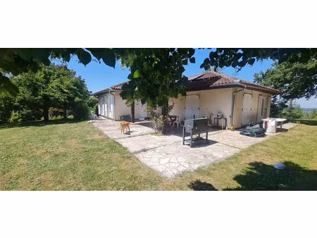 location villa 7 pièces 140 m² à beaumont-sur-leze (31870)  1 292 €
